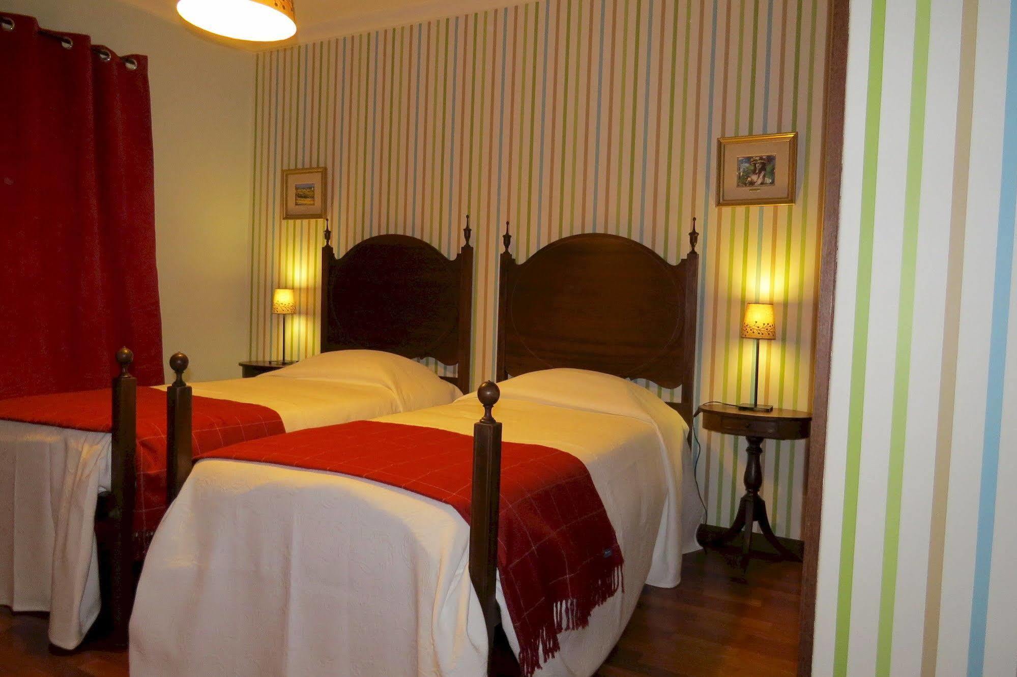 Sweet Home Braga Hostel & Guest House Bagian luar foto